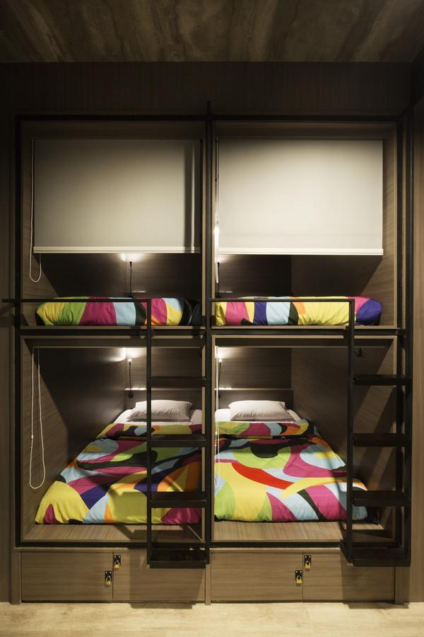 Nomad Hostel Kemang Jakarta Buitenkant foto