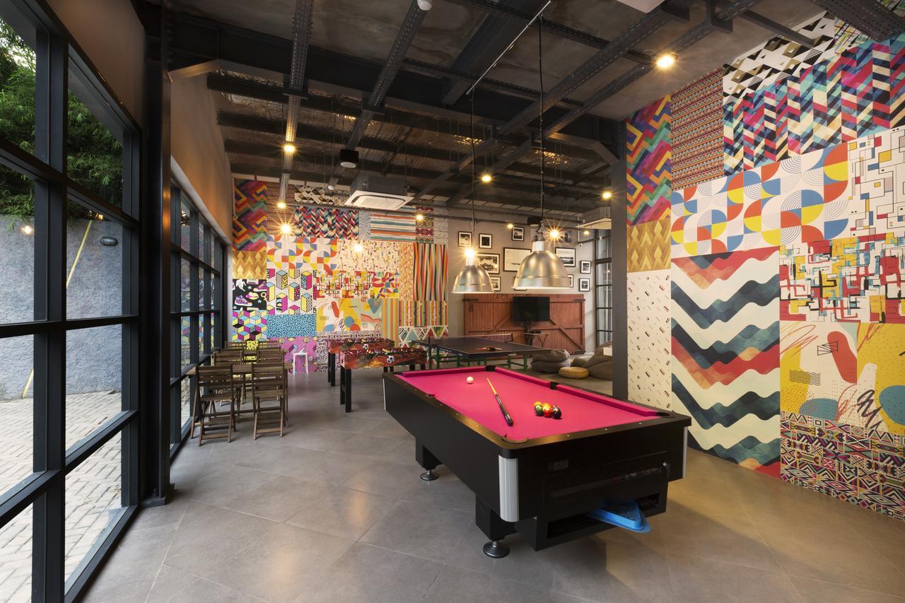 Nomad Hostel Kemang Jakarta Buitenkant foto