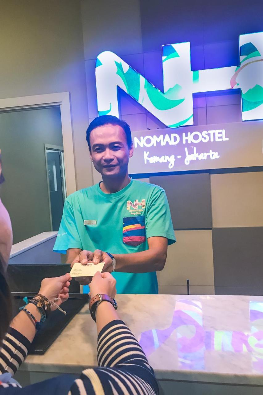 Nomad Hostel Kemang Jakarta Buitenkant foto
