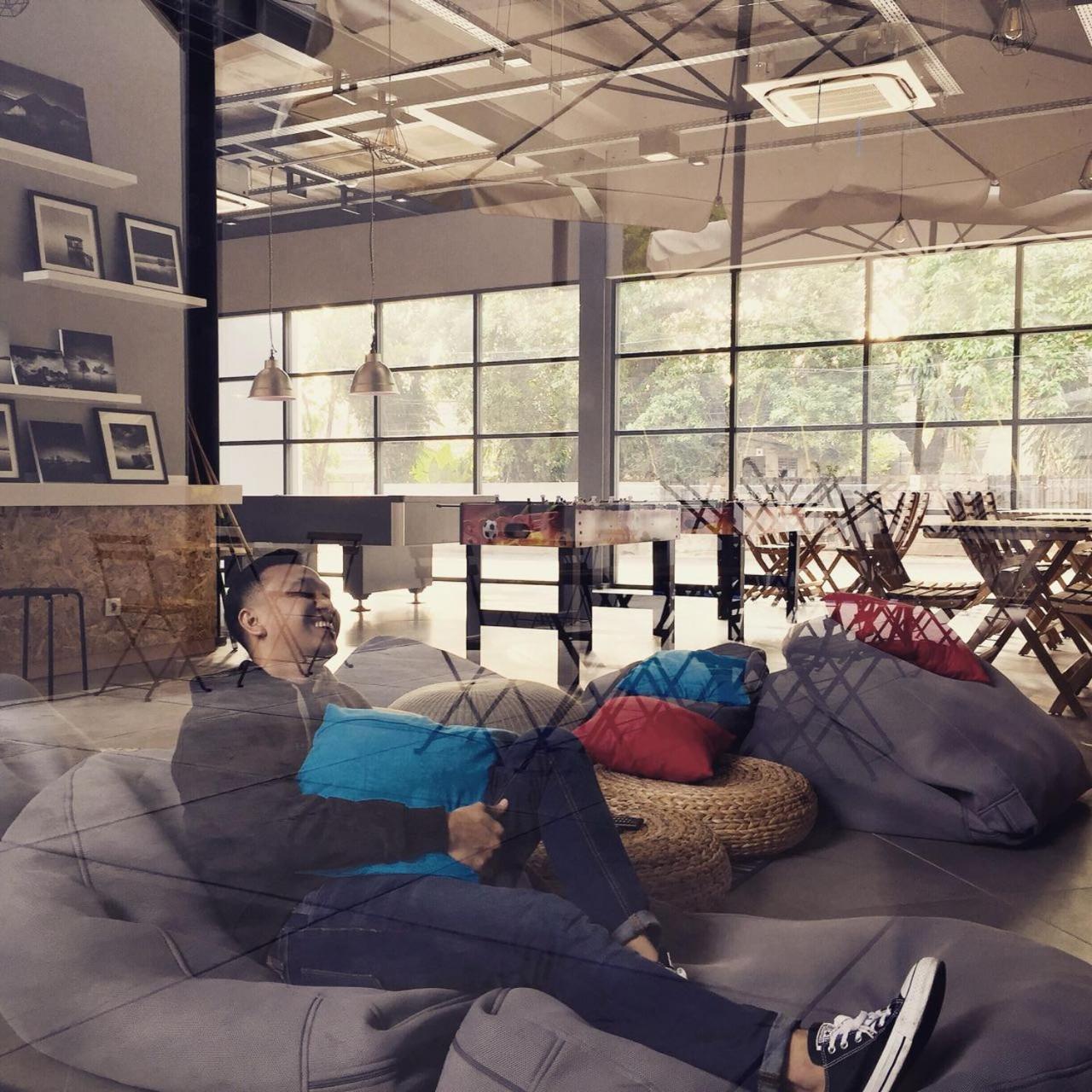 Nomad Hostel Kemang Jakarta Buitenkant foto