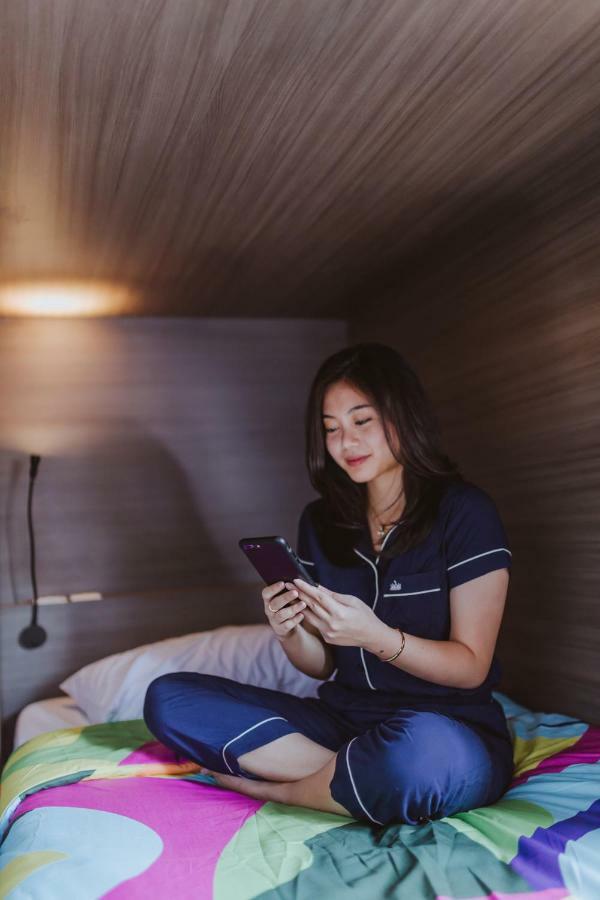 Nomad Hostel Kemang Jakarta Buitenkant foto